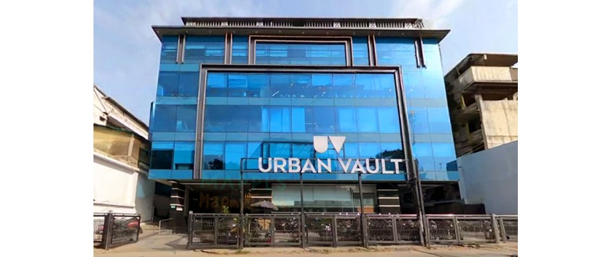 Urban Vault - HM Icon Square (Residency Road)